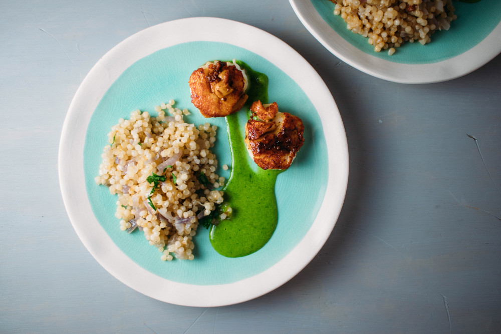 Seared Scallops with Crispy Couscous and Herb Aioli