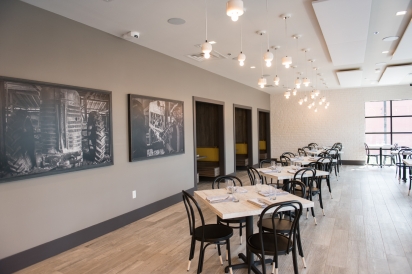 interior dining room at Coop 303 in Jacksonville