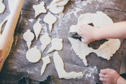 little hands making salt dough ornaments