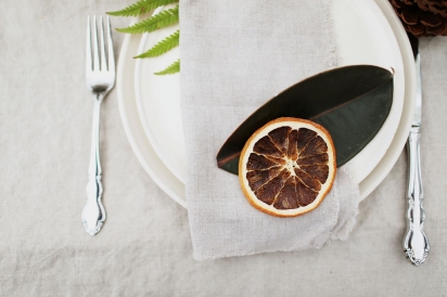 foraged holiday table decor