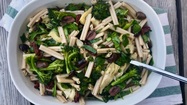 Spinach, Artichoke and Broccoli Pasta Salad