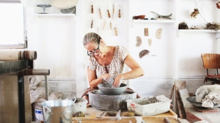 Moultrie Creek Studios making pottery in st. Augustine 